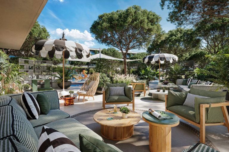 CGI_Pical Resort, Valamar Collection_V Level pool bar_02 (12717) [lowres]