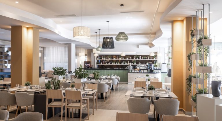 Valamar Parentino Hotel_Mediterraneo restaurant_08 (11262) [lowres]